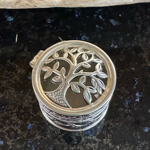 Tree of Life Pill Box – Magnetic Closure, Compact & Versatile